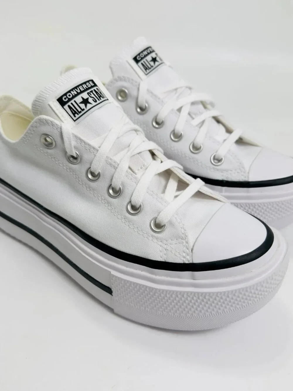 Converse Chuck Taylor All Star Lift Double Stack Platform White Size 8 NWOB - Picture 2 of 9
